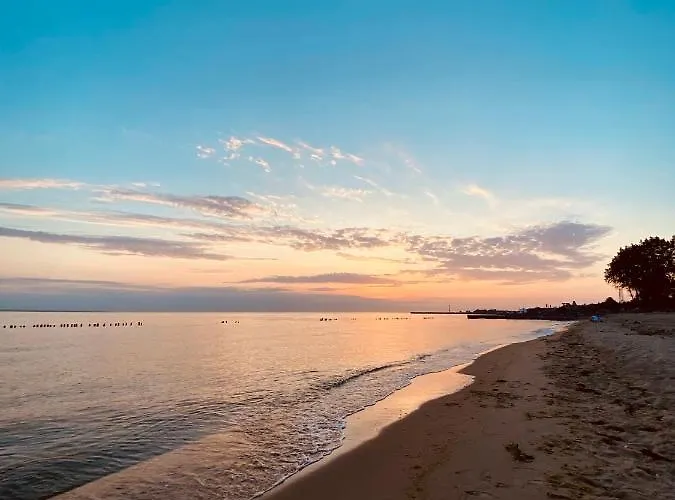 Apartament La Playa Z Ogródkiem Hel
